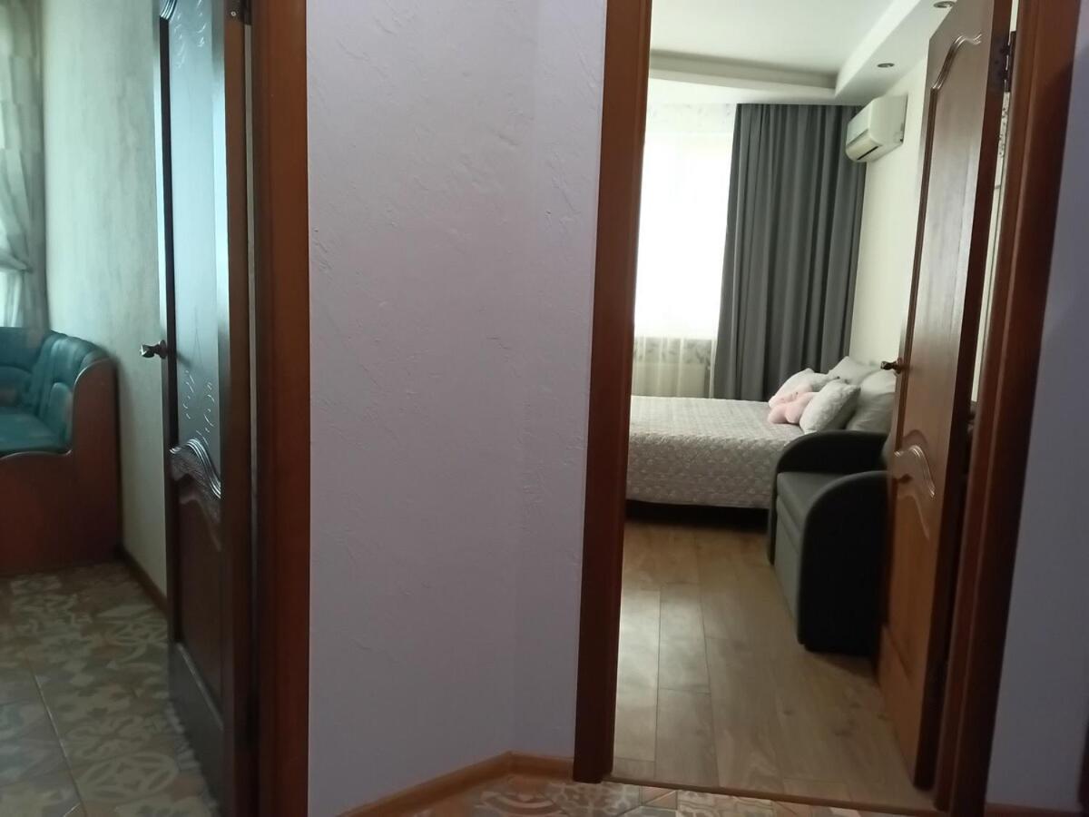 Apartment на среднефонтанской *